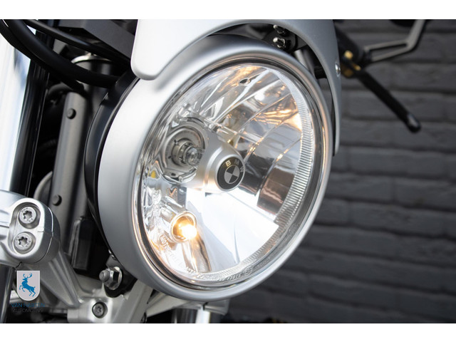 BMW R nineT Pure Option 719   Club Sport