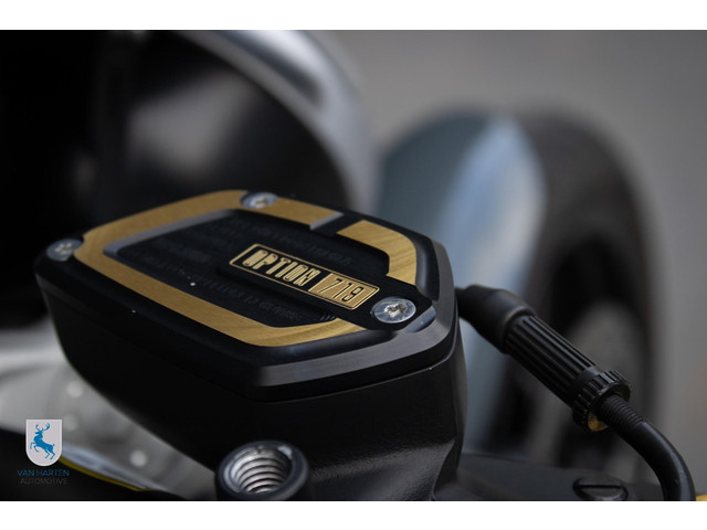 BMW R nineT Pure Option 719   Club Sport