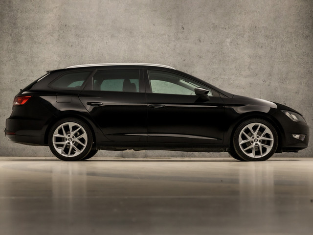 seat-leon-st-1.4-tsi-act-fr-dynamic-panoramadak--groot-navi--apple-carplay--sportstoelen--parkeersensoren--nieuwe-apk--climate-control--n