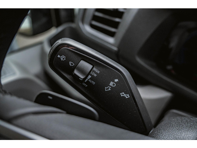 Volkswagen Crafter 2.0 TDI 140 pk Aut. L3H2 BPM Vrij Nwe Model Volkswagen Crafter 2.0 TDI 140 pk DSG Aut. L3H2 BPM Vrij Nwe Model Navi, Trekhaak me