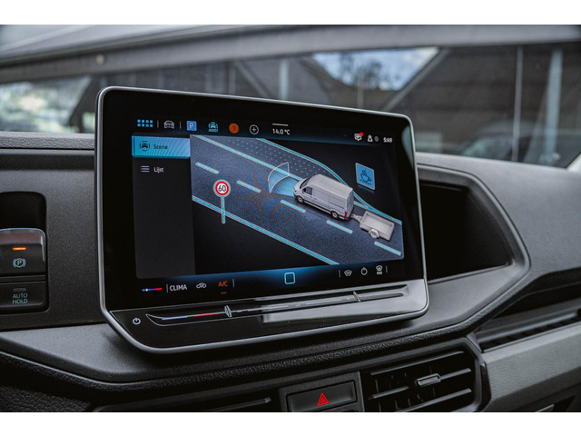 Volkswagen Crafter 2.0 TDI 140 pk Aut. L3H2 BPM Vrij Nwe Model Volkswagen Crafter 2.0 TDI 140 pk DSG Aut. L3H2 BPM Vrij Nwe Model Navi, Trekhaak me