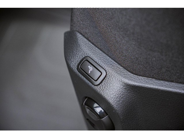 Volkswagen Crafter 2.0 TDI 140 pk Aut. L3H2 BPM Vrij Nwe Model Volkswagen Crafter 2.0 TDI 140 pk DSG Aut. L3H2 BPM Vrij Nwe Model Navi, Trekhaak me