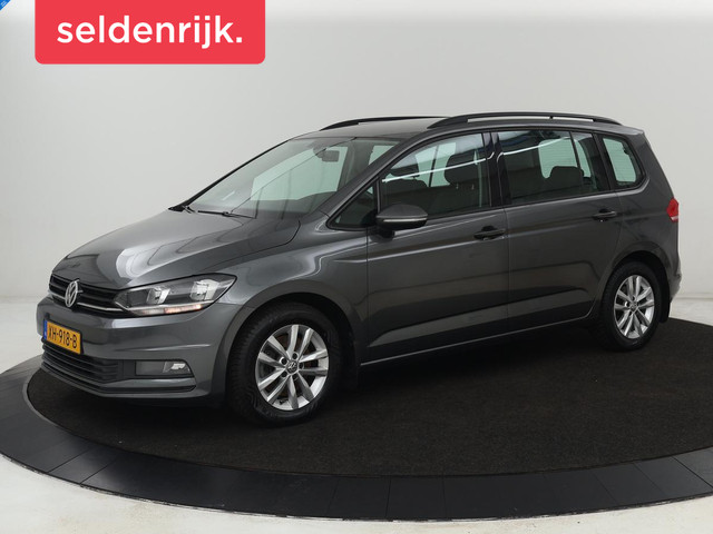 volkswagen-touran-1.2-tsi-comfortline-7-persoons---trekhaak---carplay---climate-control---cruise-control---bluetooth