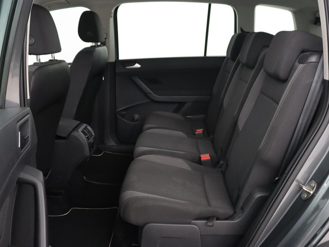 Volkswagen Touran 1.2 TSI Comfortline 7-persoons | Trekhaak | Carplay | Climate control | Cruise control | Bluetooth