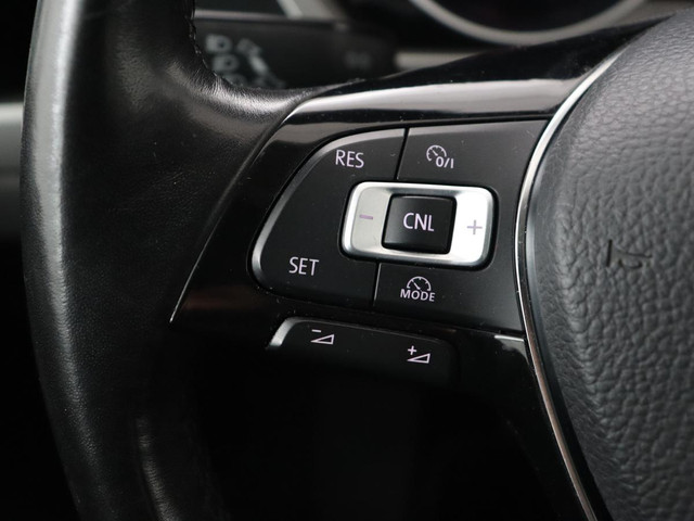 Volkswagen Touran 1.2 TSI Comfortline 7-persoons | Trekhaak | Carplay | Climate control | Cruise control | Bluetooth