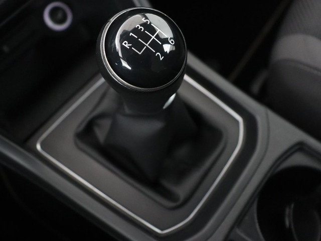 Volkswagen Touran 1.2 TSI Comfortline 7-persoons | Trekhaak | Carplay | Climate control | Cruise control | Bluetooth