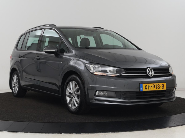 Volkswagen Touran 1.2 TSI Comfortline 7-persoons | Trekhaak | Carplay | Climate control | Cruise control | Bluetooth