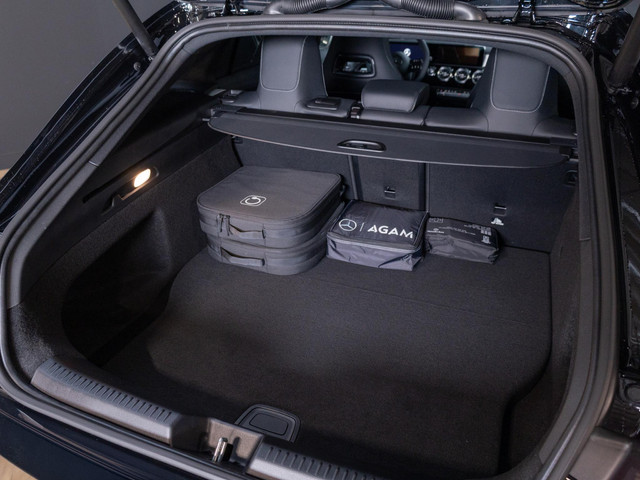 Mercedes-Benz CLA Shooting Brake 250 e Business Solution AMG Panorama dak
