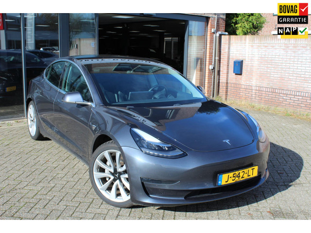 tesla-model-3-long-range-awd-75-kwh-trekhaak---19-lmv---1e-eig.---autopilot--leer---panodak---incl.-btw
