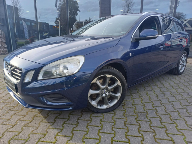 volvo-v60-1.6-drive-r-design-ocean-race-leder-cruise-climate-lmv-stoelverwamring-uniek-uitvoering
