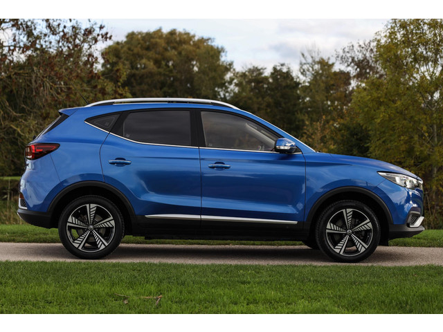 mg-zs-ev-mg-luxury-45-kwh--leder--pano--acc