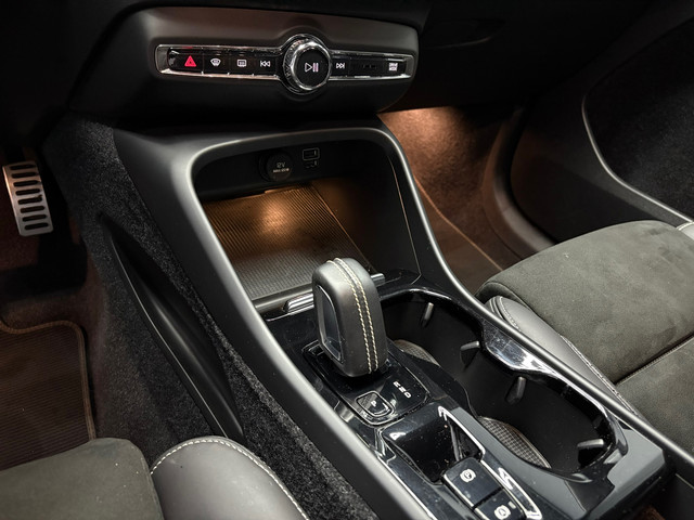 Volvo XC40 1.5 T4 Recharge R-Design Expression