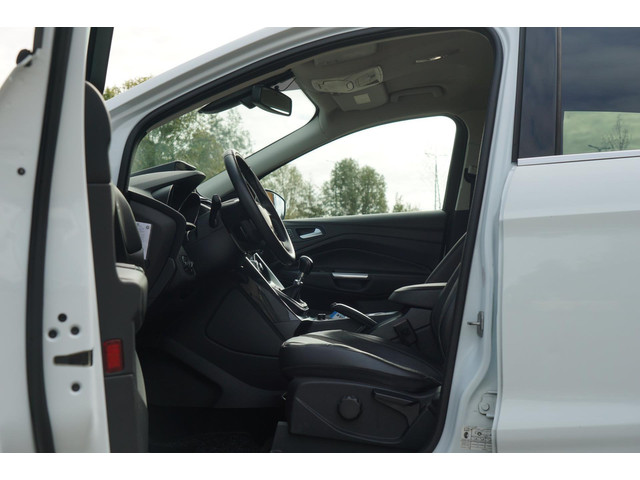 Ford Kuga 1.6 Titanium 150pk - Frozen White - Trekhaak Winterpakket - Topstaat