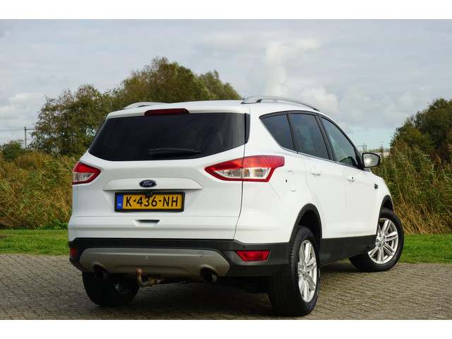 Ford Kuga 1.6 Titanium 150pk - Frozen White - Trekhaak Winterpakket - Topstaat