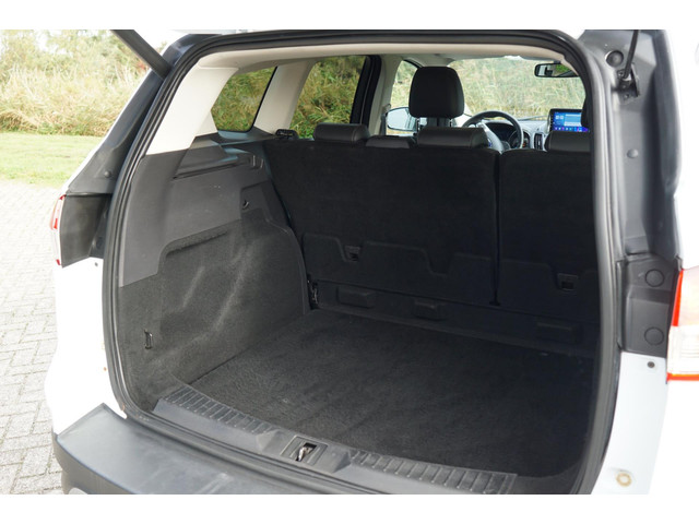 Ford Kuga 1.6 Titanium 150pk - Frozen White - Trekhaak Winterpakket - Topstaat