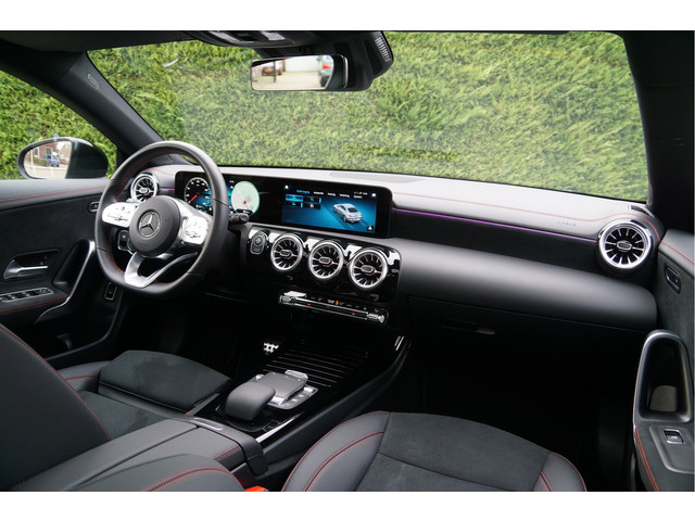 Mercedes-Benz CLA CLA 250 e Coupé AMG Line Night | Pano Multibeam Sound Night