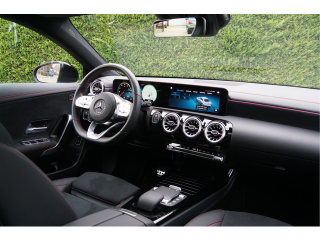 Mercedes-Benz CLA CLA 250 e Coupé AMG Line Night | Pano Multibeam Sound Night
