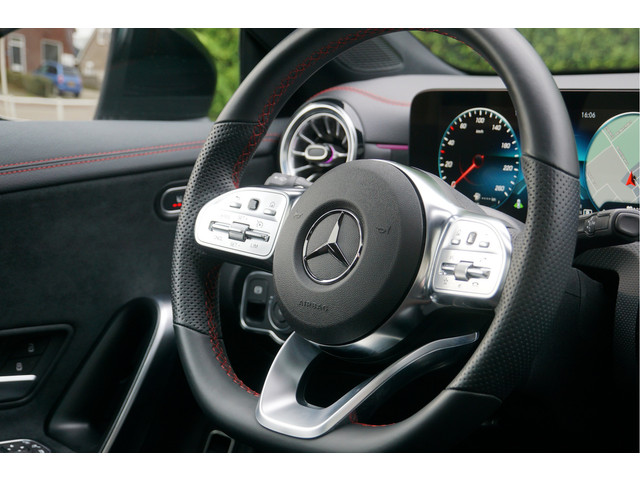 Mercedes-Benz CLA CLA 250 e Coupé AMG Line Night | Pano Multibeam Sound Night