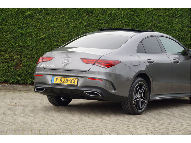 Mercedes-Benz CLA CLA 250 e Coupé AMG Line Night | Pano Multibeam Sound Night