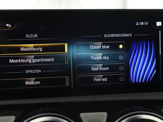Mercedes-Benz CLA 180d Business Solution AMG | Stoelverwarming | Carplay | Camera | Leder Alcantara | Navigatie | Widescreen | Sfeerverlichting |