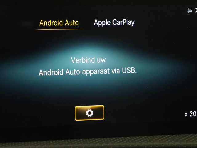 Mercedes-Benz CLA 180d Business Solution AMG | Stoelverwarming | Carplay | Camera | Leder Alcantara | Navigatie | Widescreen | Sfeerverlichting |
