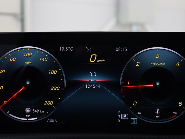 Mercedes-Benz CLA 180d Business Solution AMG | Stoelverwarming | Carplay | Camera | Leder Alcantara | Navigatie | Widescreen | Sfeerverlichting |