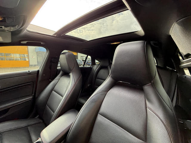 Mercedes-Benz CLA 200 Shooting Brake 156PK AUT•AMG•Pano•Leder