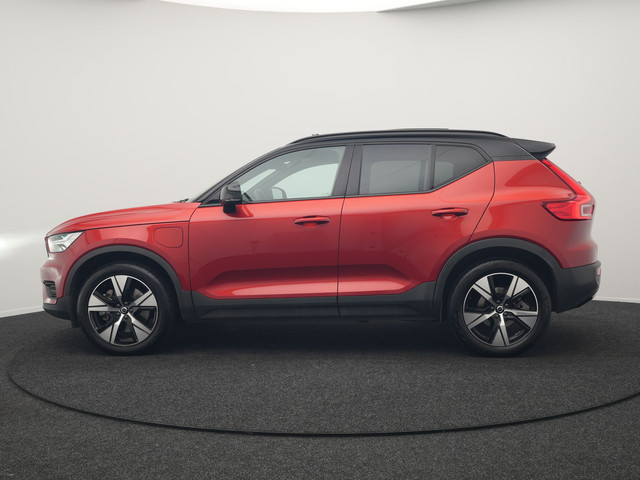 volvo-xc40-t4-recharge-r-design-plug-in-hybrid-211pk-dealer-o.h-phev---trekhaak-af-fabriek---panodak---adaptive-cruise---camera---harman--