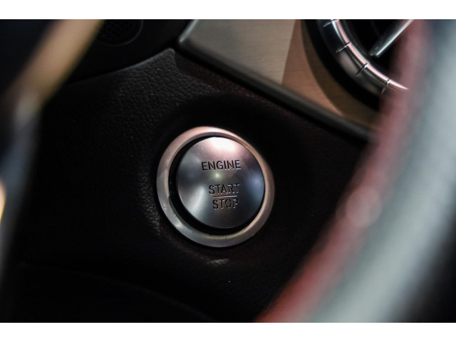 Mercedes-Benz CLA 180 AMG Line, 122 PK, Facelift, AMG In Exterieur, Pano Dak, LED, Night Pakket, Navigatie, Automaat,132DKM