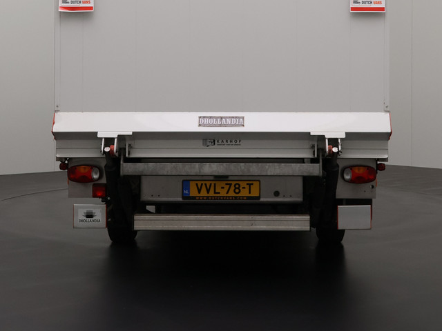 Volkswagen Crafter 2.0TDI 140PK Bakwagen+Laadklep | 4,45 Laadlengte | Navigatie | Airco | Cruise | 3-Persoons | Dakspoiler | Zijdeur