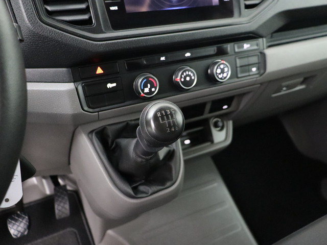 Volkswagen Crafter 2.0TDI 140PK Bakwagen+Laadklep | 4,45 Laadlengte | Navigatie | Airco | Cruise | 3-Persoons | Dakspoiler | Zijdeur