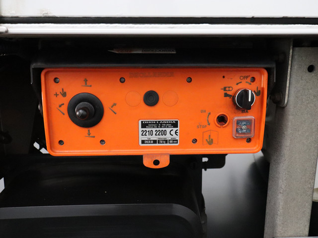 Volkswagen Crafter 2.0TDI 140PK Bakwagen+Laadklep | 4,45 Laadlengte | Navigatie | Airco | Cruise | 3-Persoons | Dakspoiler | Zijdeur