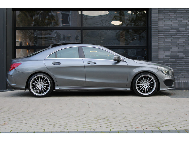 Mercedes-Benz CLA 180 Ambition | NAP! | AMG-LINE | DEALER.OND | PANO | STOELVERWARMING | 19 INCH |