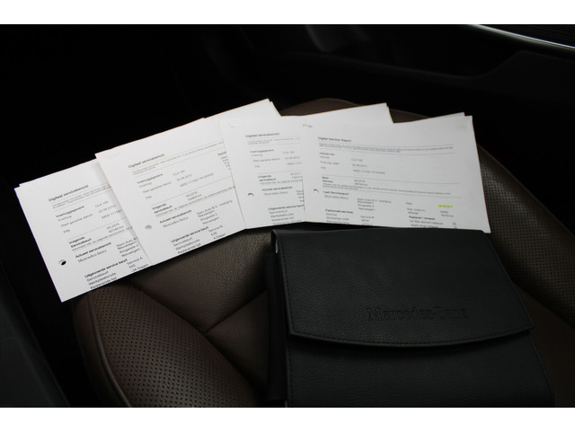 Mercedes-Benz CLA 180 Ambition | NAP! | AMG-LINE | DEALER.OND | PANO | STOELVERWARMING | 19 INCH |