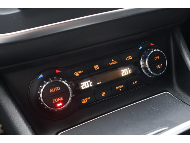 Mercedes-Benz CLA Shooting Brake 180 AMG-LINE I Night Pakket | LED | Navigatie | Climate | Cruise | Stoelverwarming | Sensoren