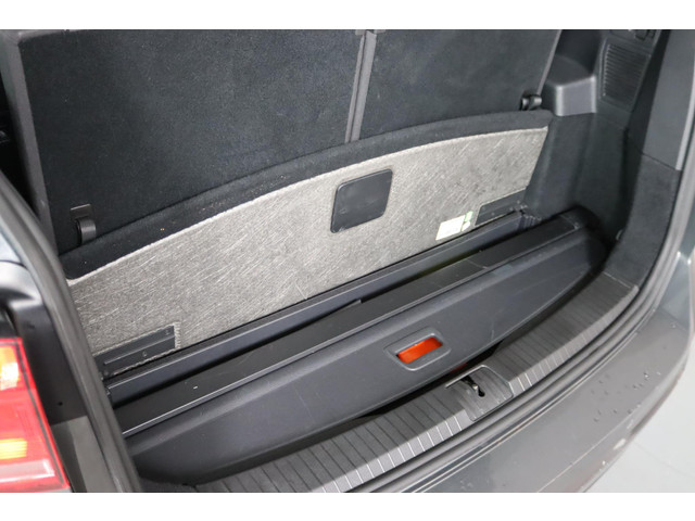 Volkswagen Touran 1.5 TSI Comfortline, 7-Persoons, Panoramadak, Apple CarPlay Android Auto, Bluetooth
