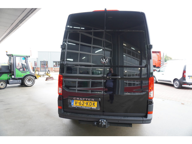 Volkswagen Crafter 30 2.0 TDI 141PK L3H3 Exclusive Automaat nr. V165 | Climate | Adap.Cruise | Navi | Camera