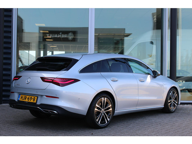 Mercedes-Benz CLA Shooting Brake 200 Luxury Line Panorama dak | Trekhaak