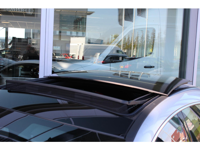 Mercedes-Benz CLA Shooting Brake 200 Luxury Line Panorama dak | Trekhaak