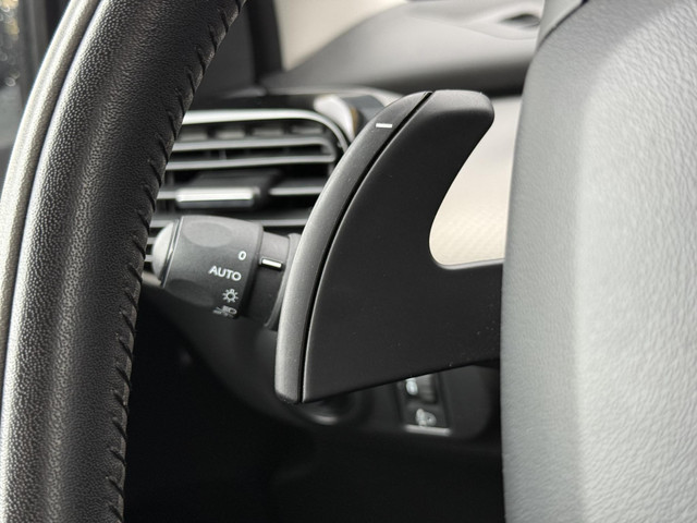 Citroen C4 Cactus 1.2 PureTech Shine 2e Eigenaar,Navi,Clima,PDC,Trekhaak,Driem v.v. bij 96.105 km,N.A.P,APK tot 03-2026