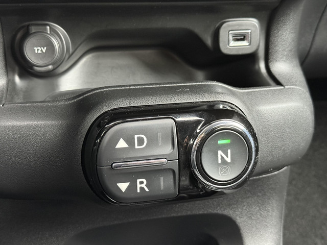 Citroen C4 Cactus 1.2 PureTech Shine 2e Eigenaar,Navi,Clima,PDC,Trekhaak,Driem v.v. bij 96.105 km,N.A.P,APK tot 03-2026
