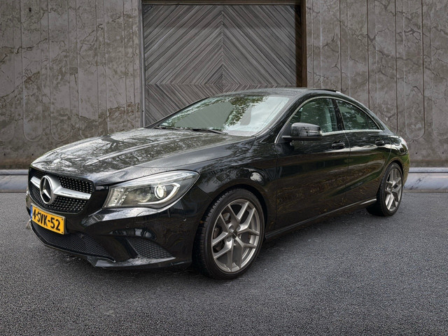 mercedes-benz-cla-180-ambition-pano--led--navi