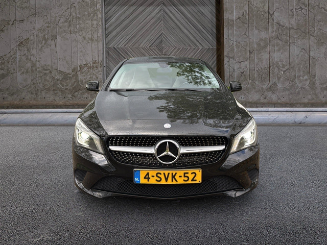 Mercedes-Benz CLA 180 Ambition pano, led, navi