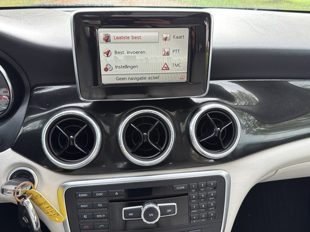 Mercedes-Benz CLA 180 Ambition pano, led, navi