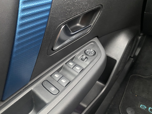 Citroen ë-C4 Shine 50 kWh Schuifdak   Navi   Clima   Head-Up   Adapt. Cruise