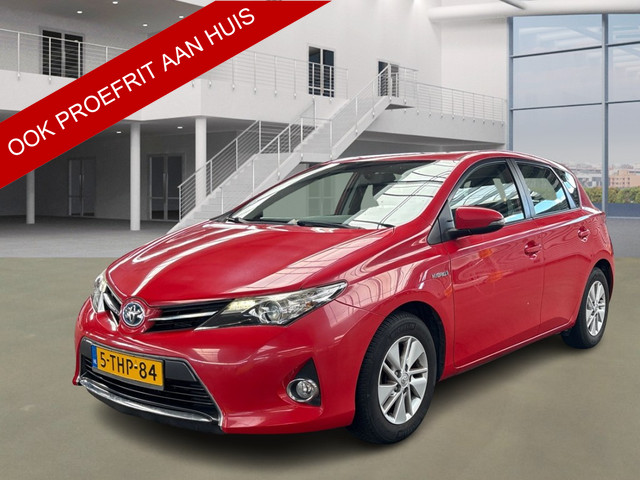 toyota-auris-1.8-hybrid-aspiration-clima-40213-km-nap-pas