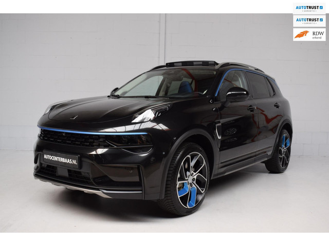 lynk--co-01-1.5-360-camera---infinity-geluid---panoramadak---adapt.cruise---20inch---led---sfeerverlichting