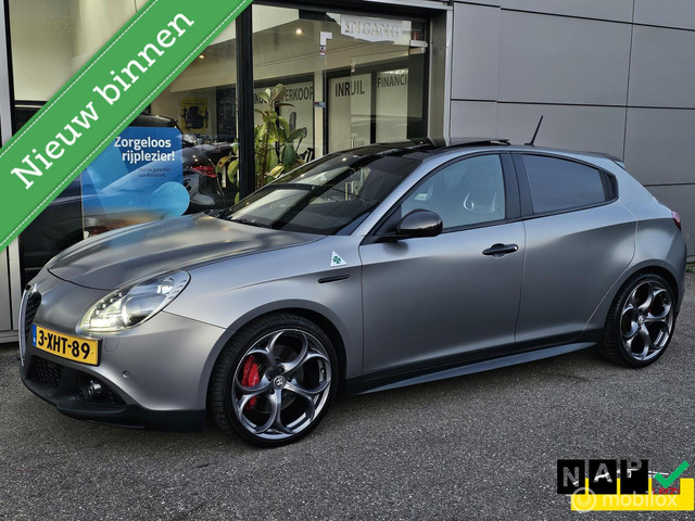 alfa-romeo-giulietta-1.7-tbi-quadrifoglio-verde-launch-edition-panorama-carbon