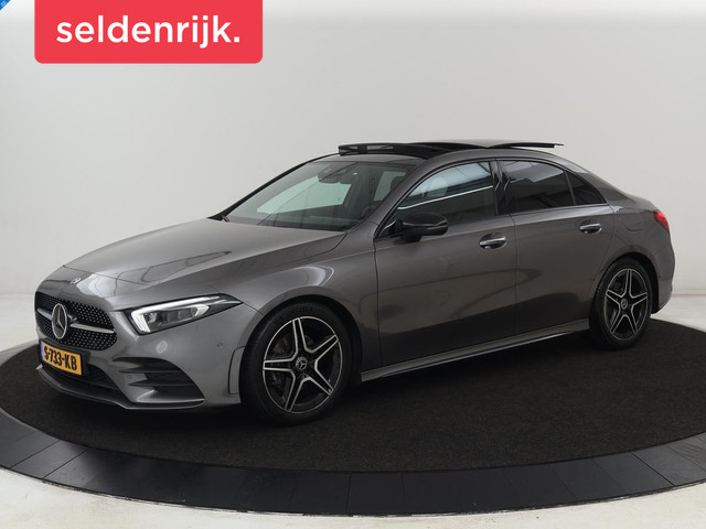 mercedes-benz-a-klasse-200-amg---panoramadak---trekhaak---carplay---adaptive-cruise---stoelverwarming---camera---leder-alcantara---navigatie---full-led