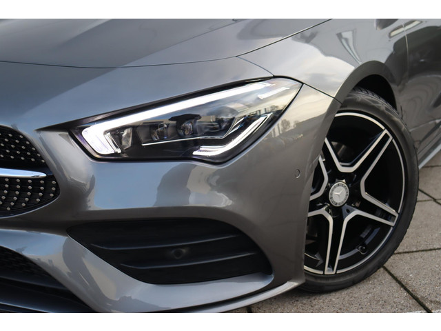 Mercedes-Benz CLA 180 Business Solution AMG * Pano * Sfeerverlichting * Widescreen * Stoelverwarming * Multi Beam *